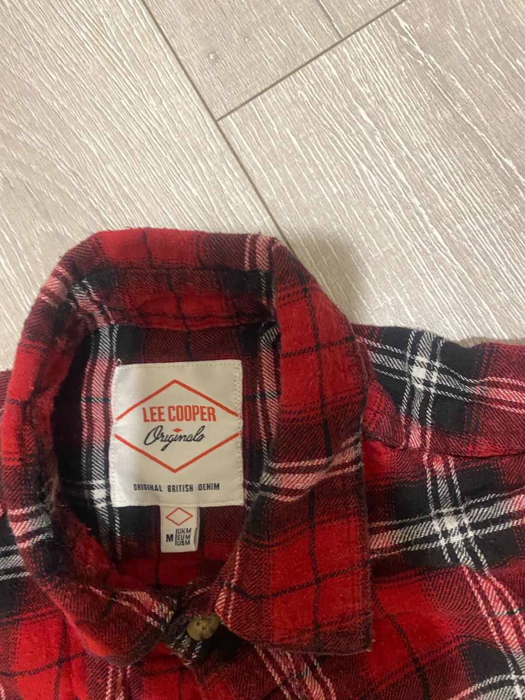 Lee Cooper Red Plaid Flannel Shirt - Size Medium - photo 3