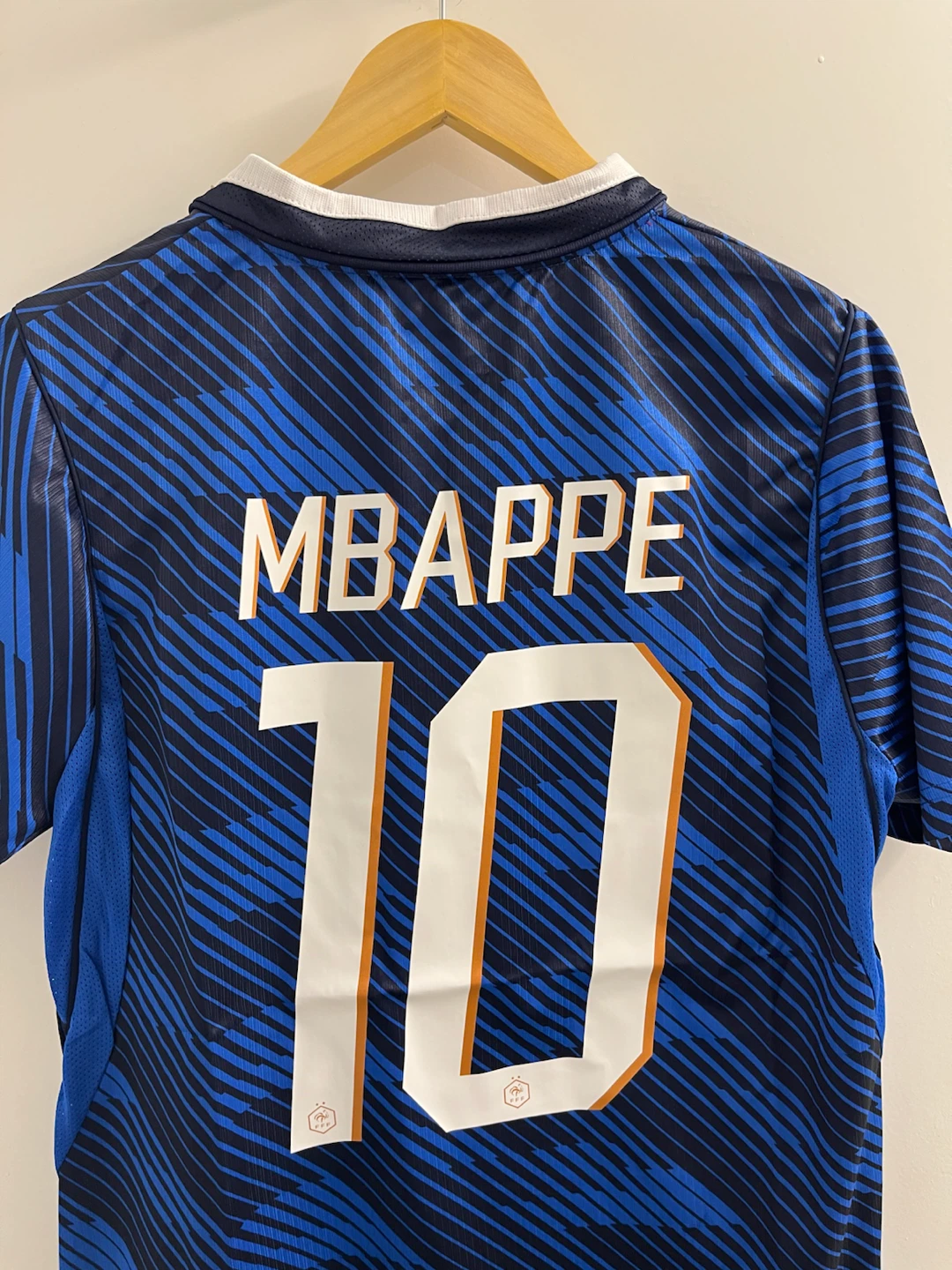 France National Football Team Mbappé 10 Jersey Size M - photo 2