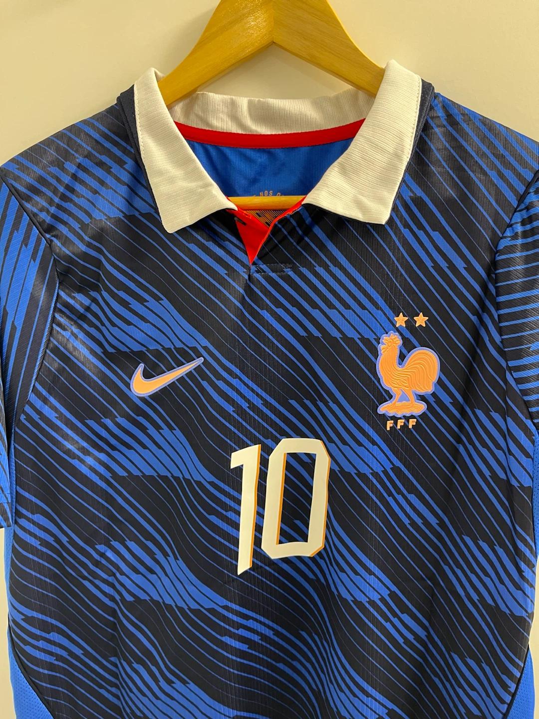 France National Football Team Mbappé 10 Jersey Size M - photo 3