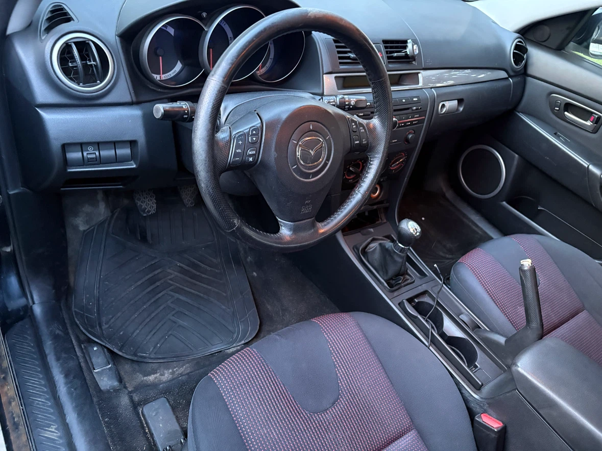 2006 Black Mazda 3 Hatchback - photo 5