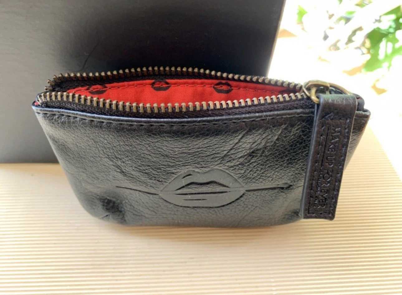 NEW! Make Up Forever Coin/Key Pouch - photo 2