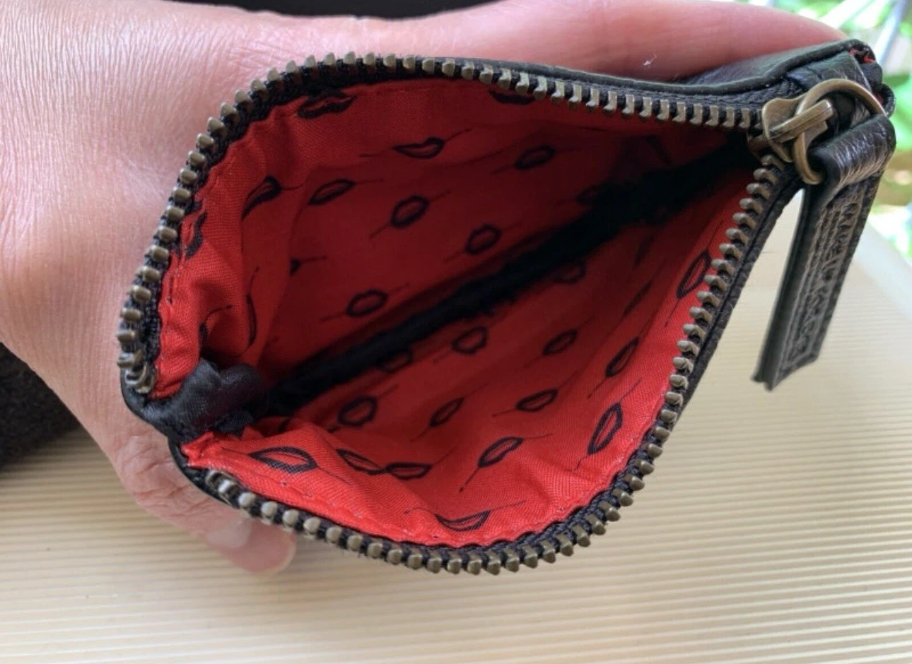 NEW! Make Up Forever Coin/Key Pouch - photo 3