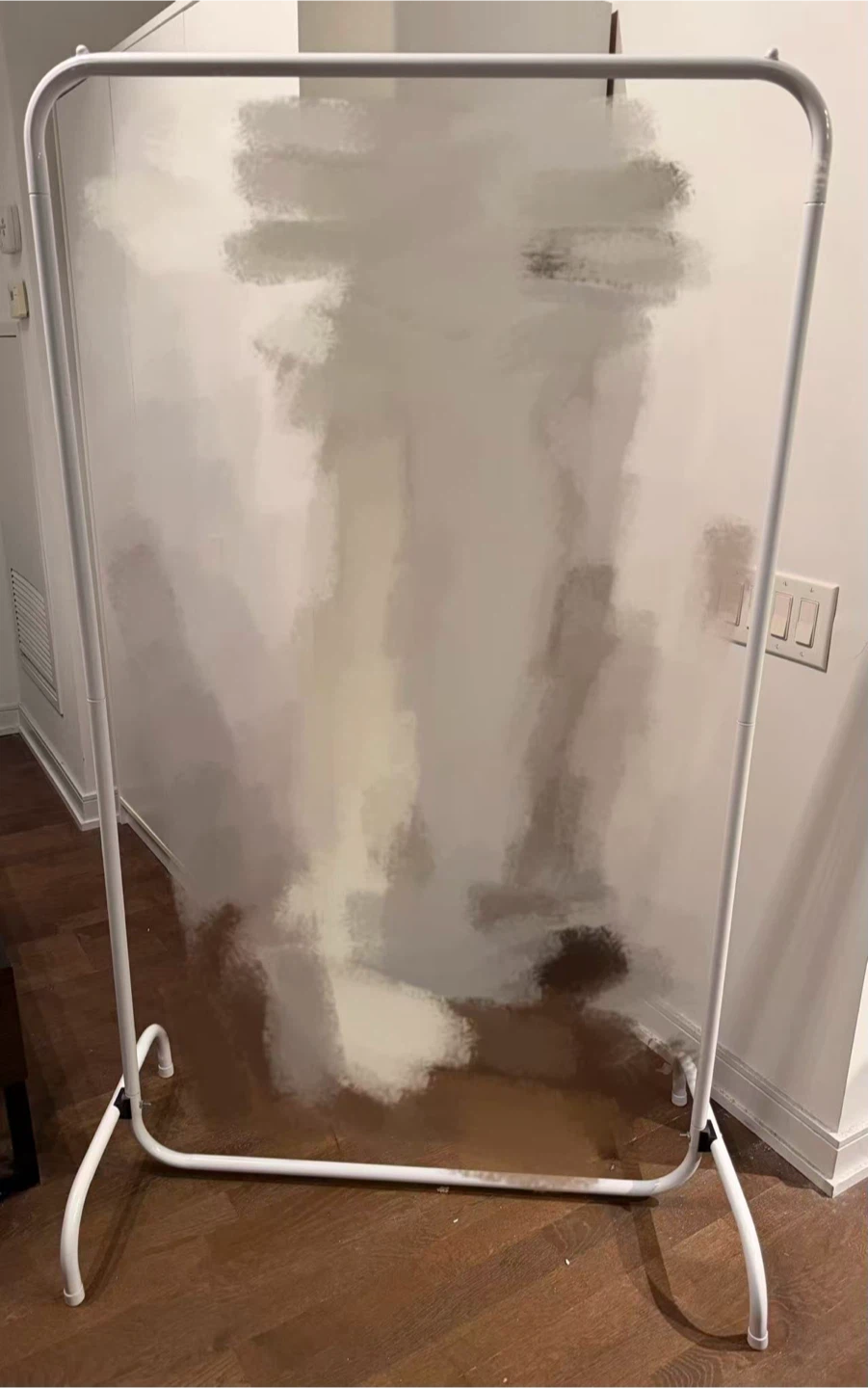 White Metal clothes Rack