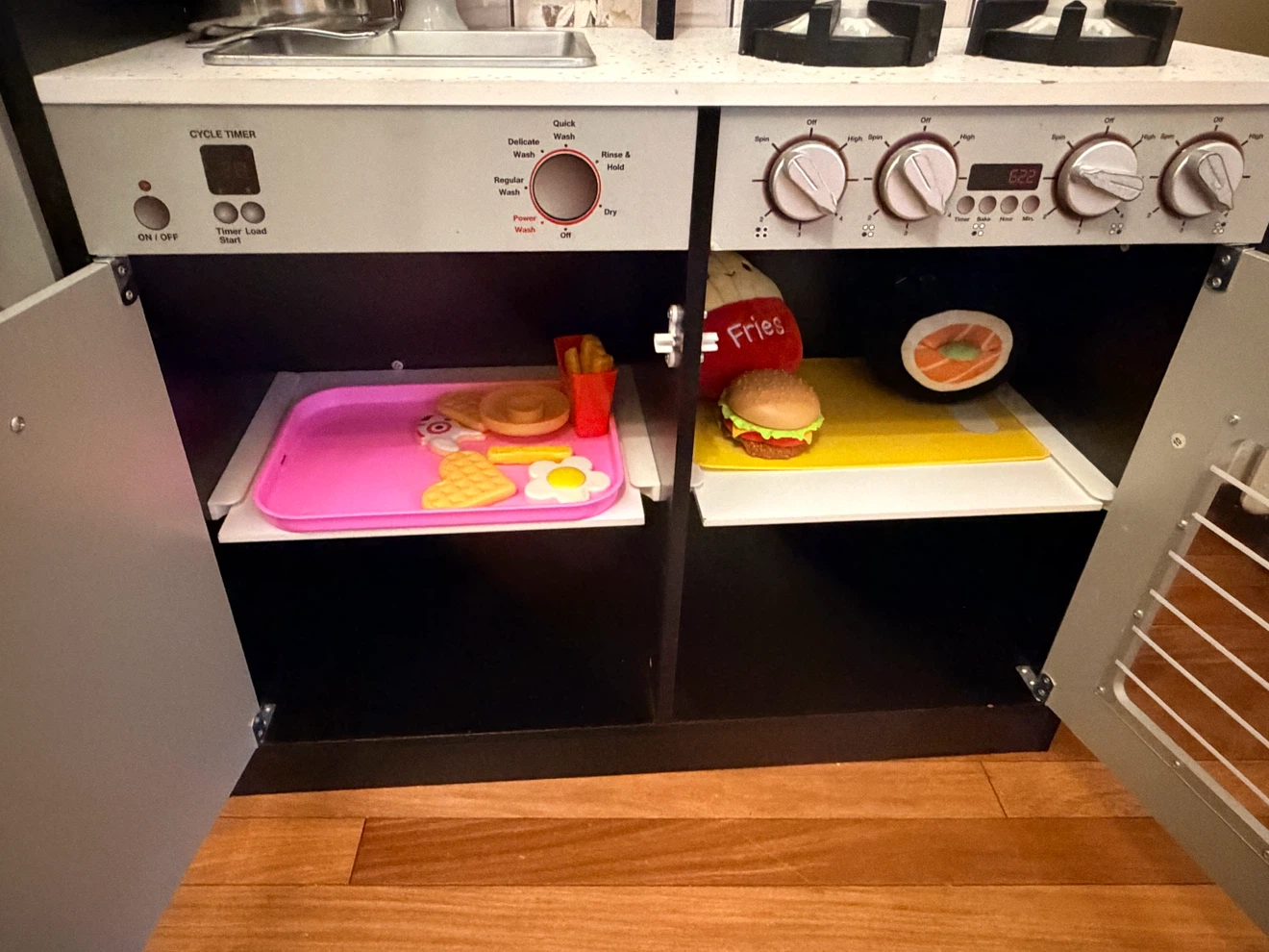 KidKraft Wooden Play Kitchen - photo 3