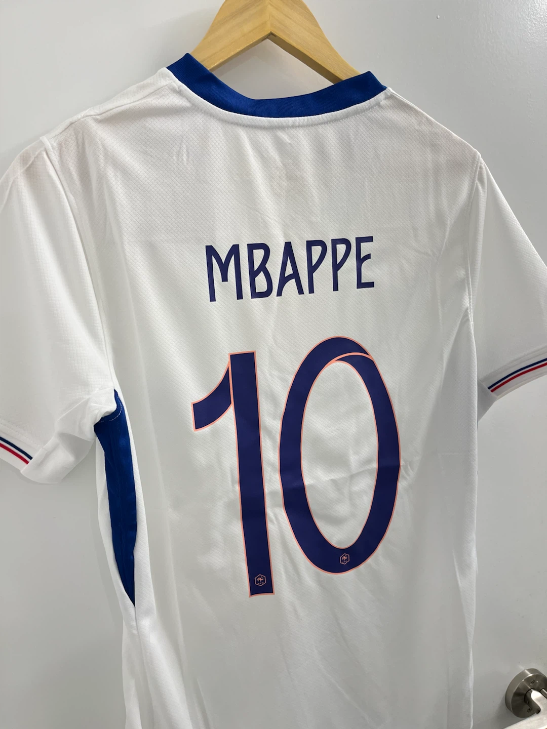 France Soccer Jersey Mbappé #10 Size S & M - photo 2