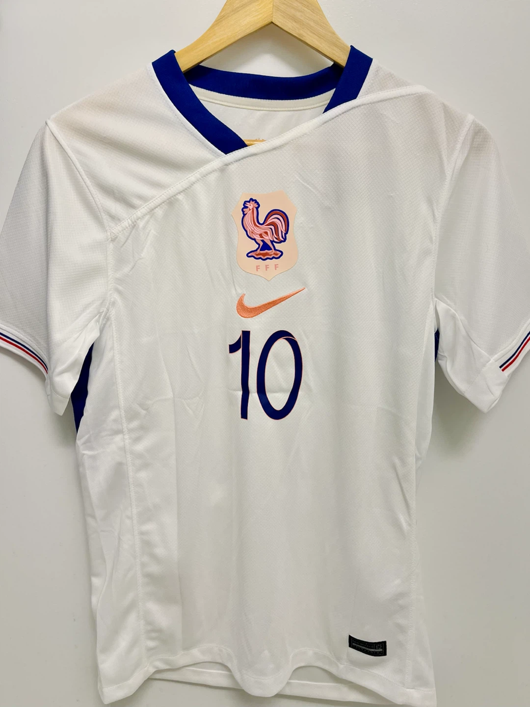 France Soccer Jersey Mbappé #10 Size S & M - photo 3