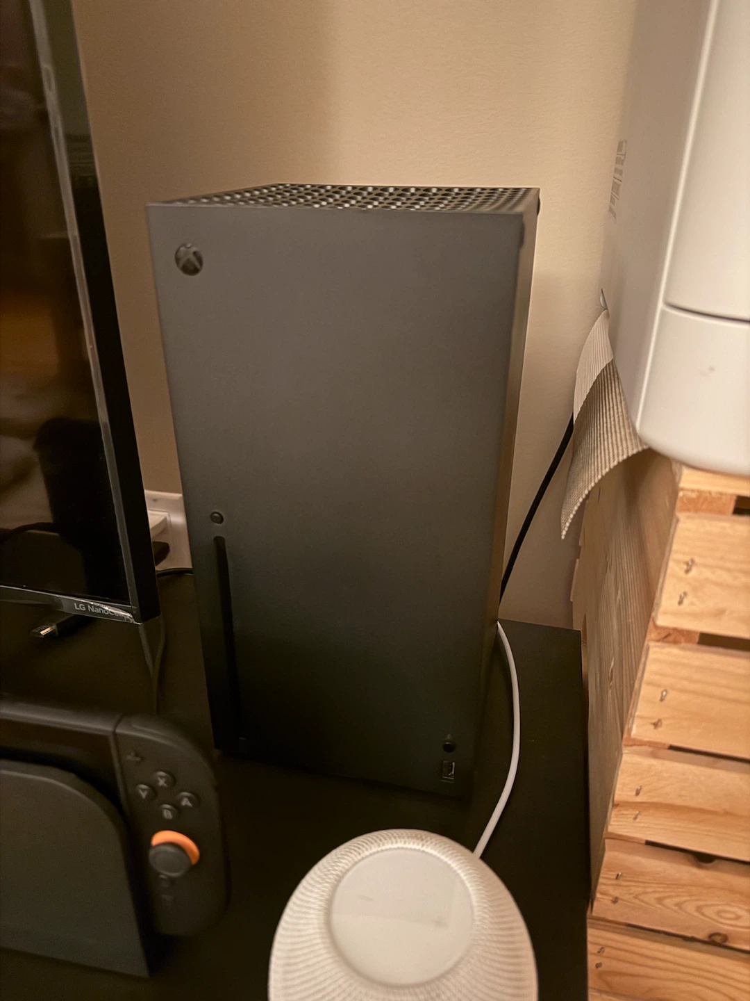 Microsoft Xbox Series X 1TB Console - photo 2