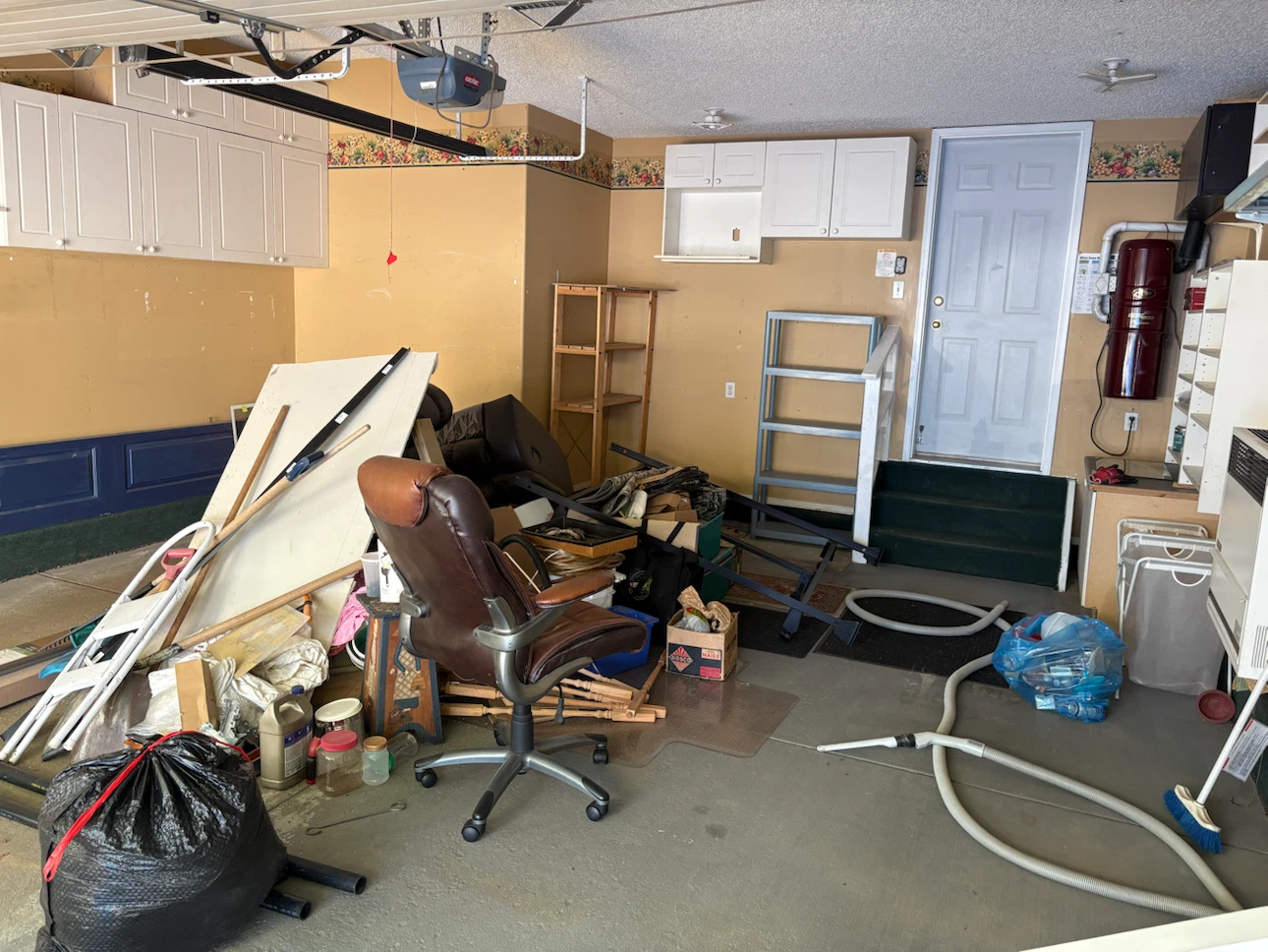 Junk Removal & Hauling Services - photo 2
