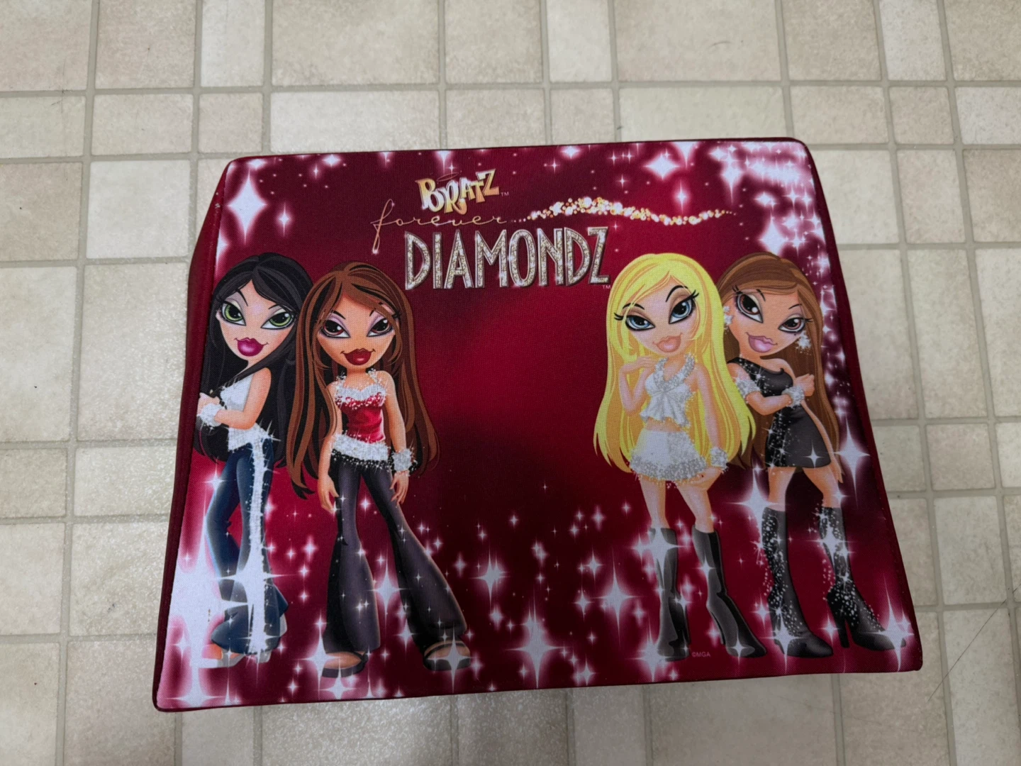 Vintage Y2K Bratz Forever Diamondz storage case carrying case