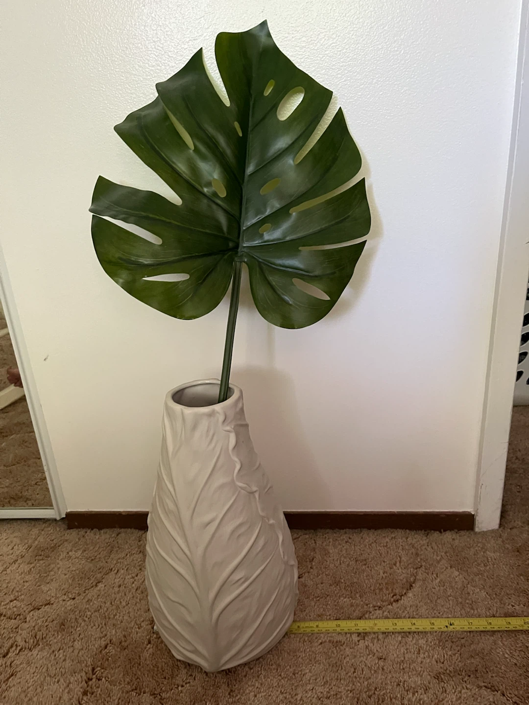 Decorative White Leaf-Patterned Vase with fake Monstera leaf