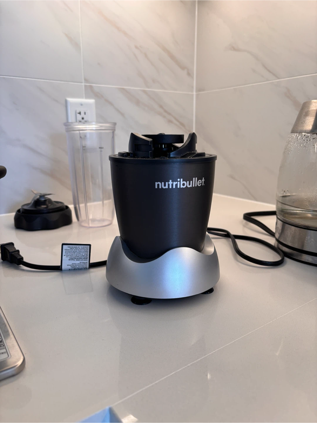 Nutribullet Pro 1000 Blender  – Great Condition - photo 2