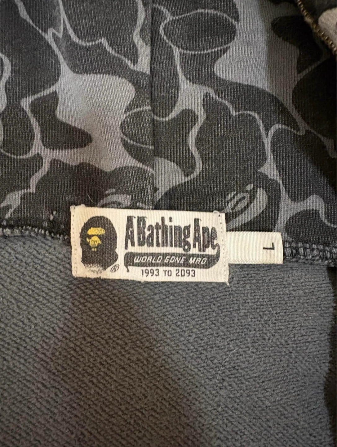 A Bathing Ape Camo Shark Hoodie Size L - photo 3