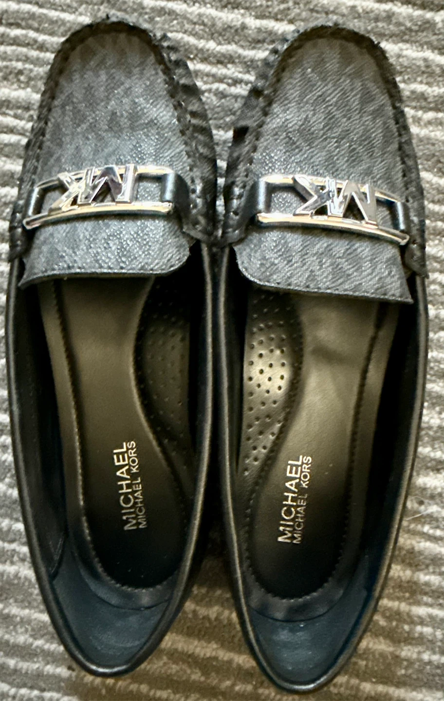 Michael Kors "MK" Logo Loafers - Size 5 - photo 3