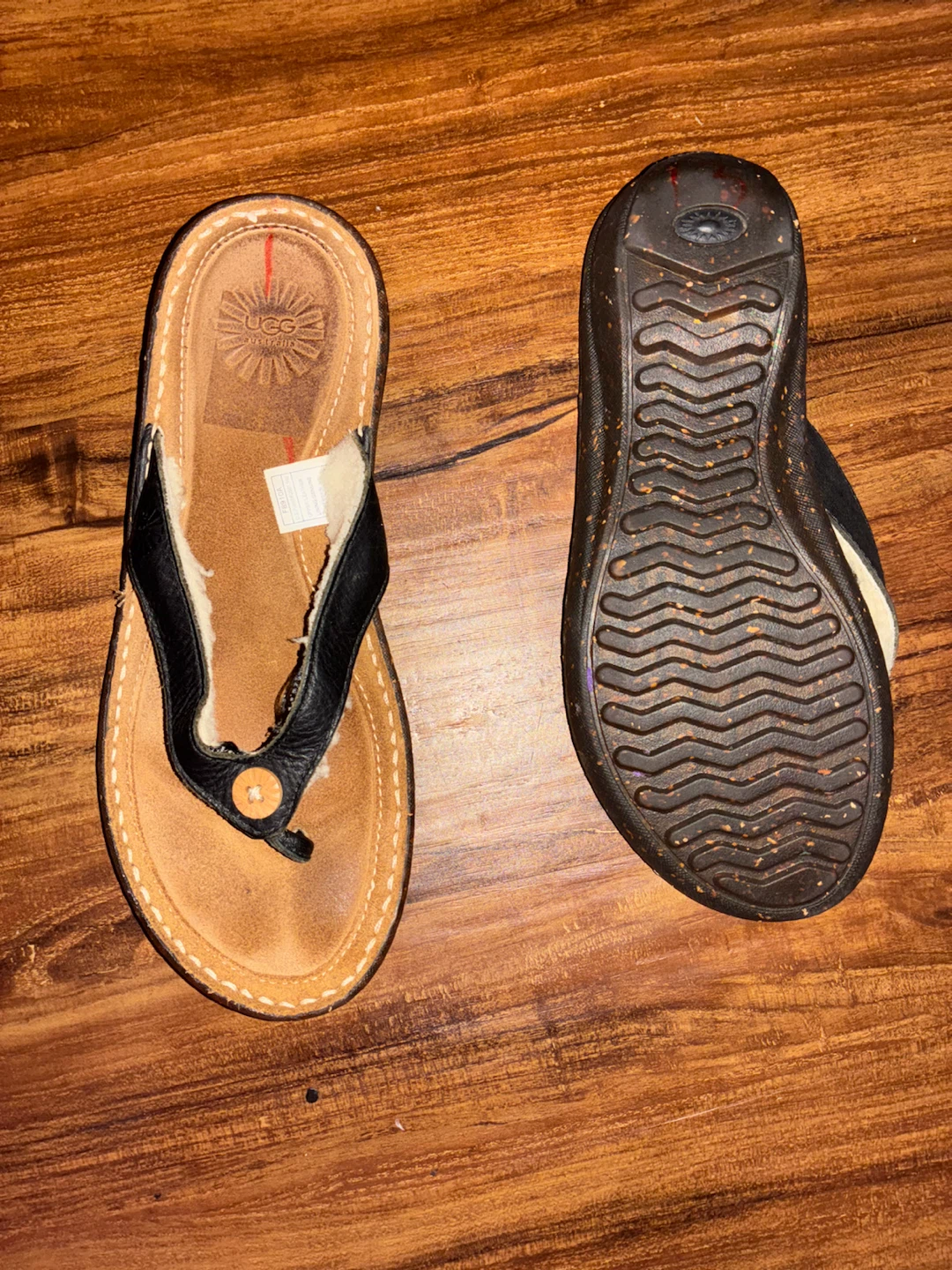 UGG Women's Flip Flops Sandals Size US 7 - photo 2