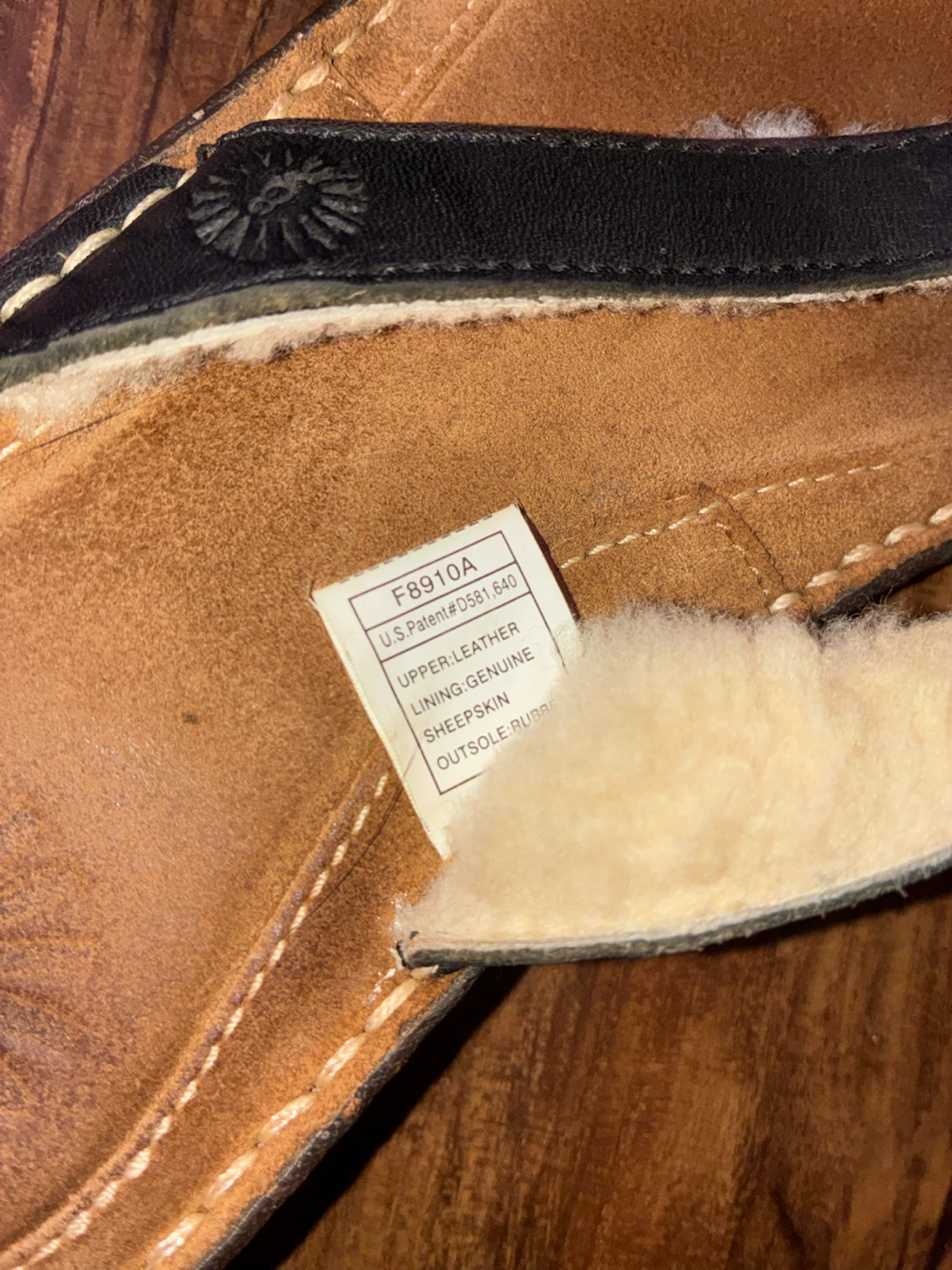 UGG Women's Flip Flops Sandals Size US 7 - photo 3