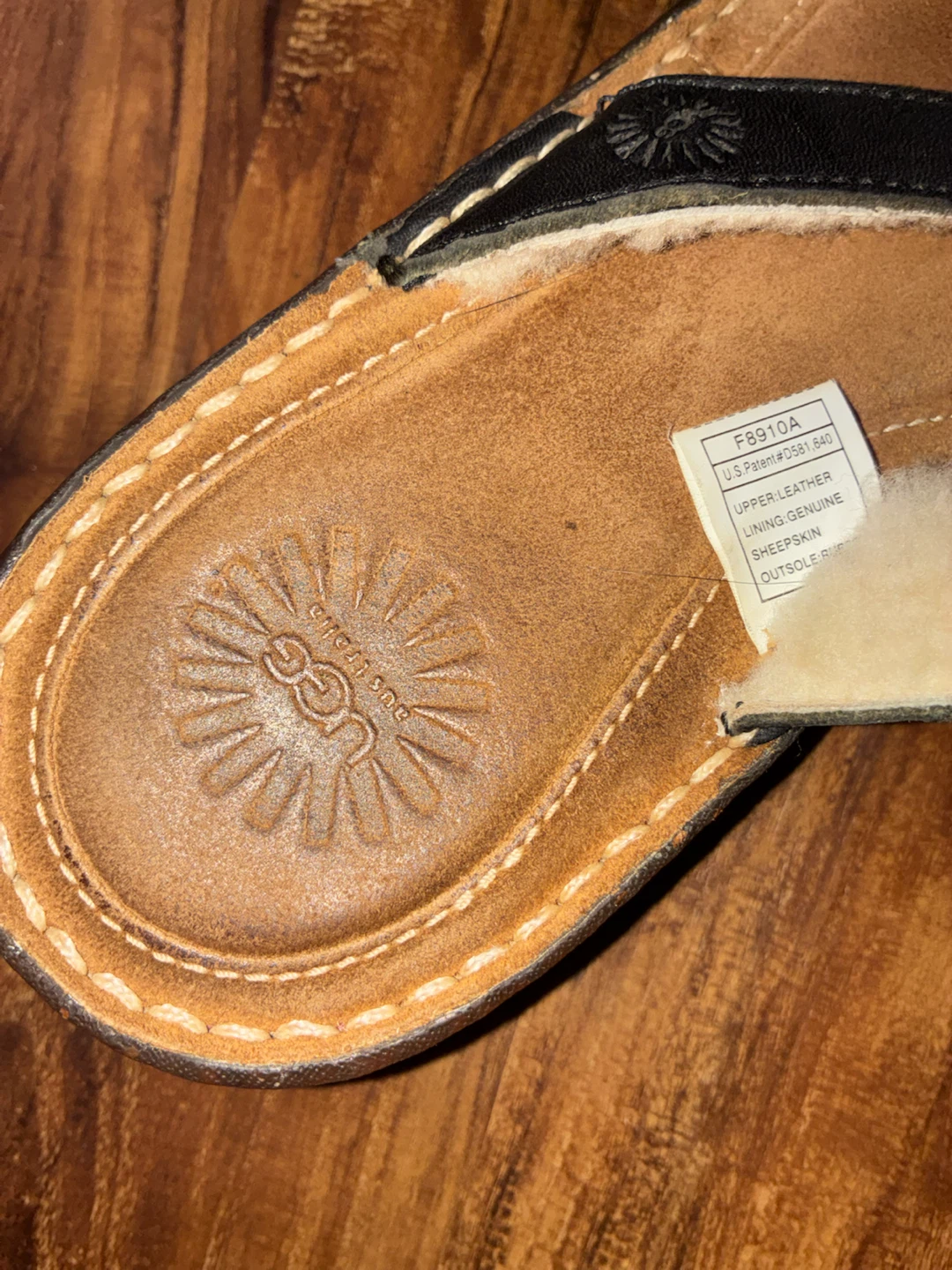 UGG Women's Flip Flops Sandals Size US 7 - photo 4