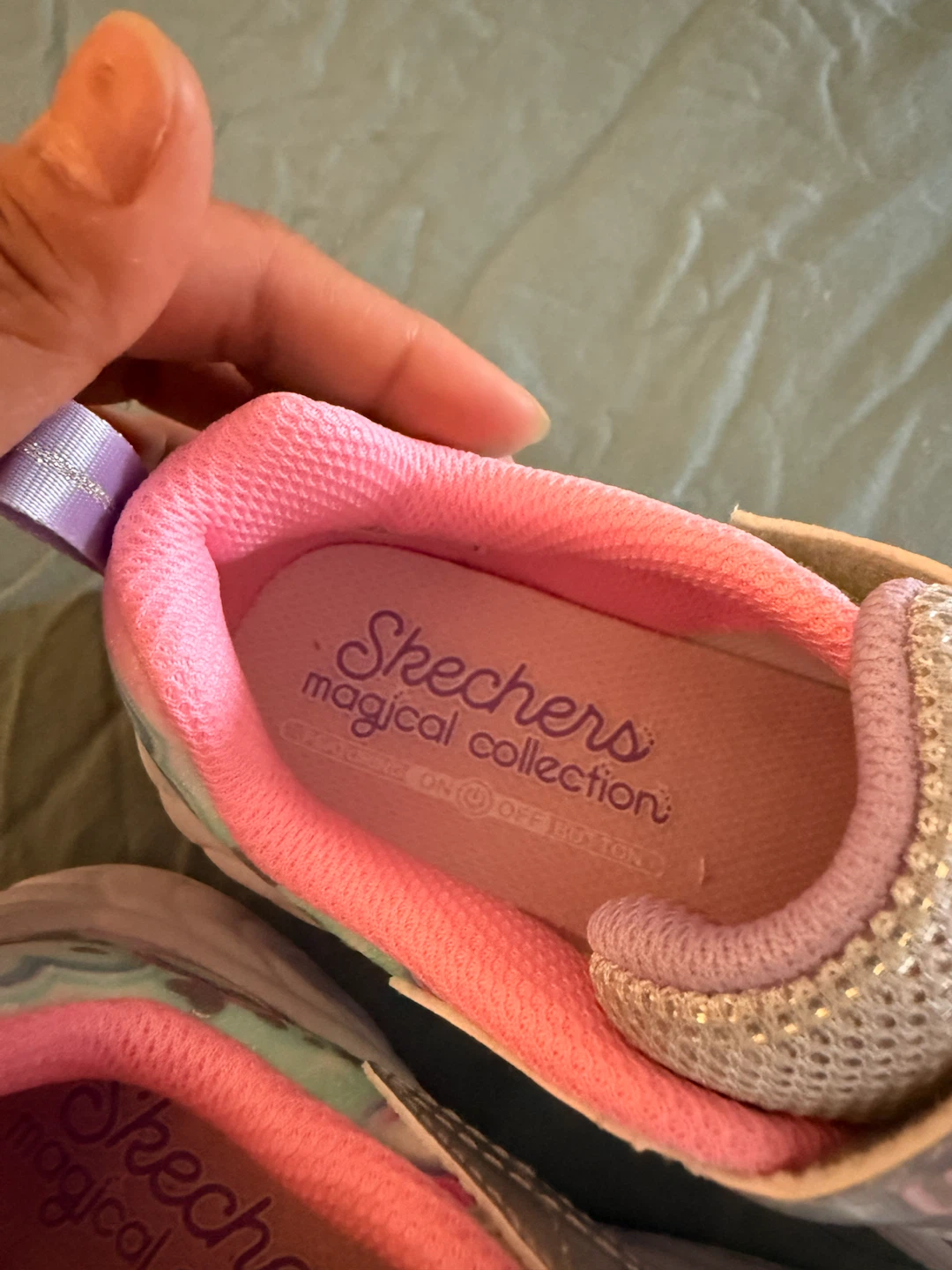 Skechers Magical Collection Unicorn Lights Sneakers kids size 13 - photo 2