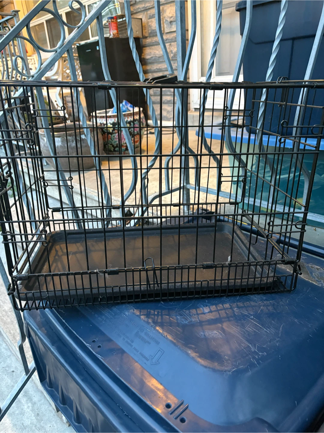 Black Metal Pet Dog Crate with Tray - photo 3