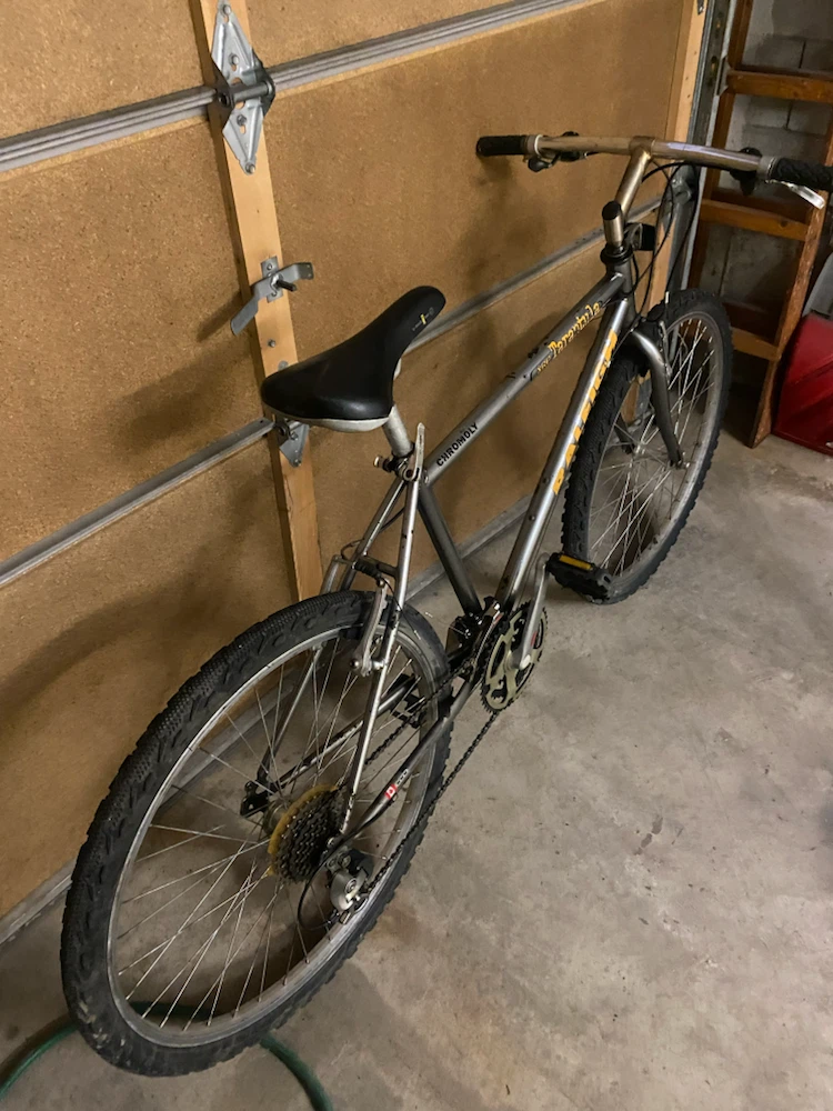 Raleigh Tarantula Mountain Bike - photo 3