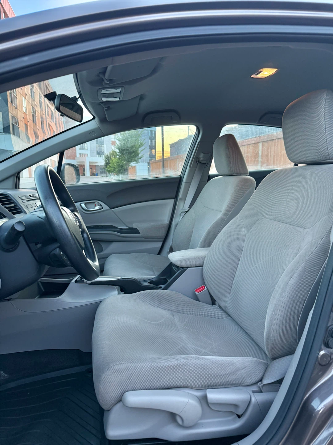 2012 Honda Civic LX - Safetied - photo 5