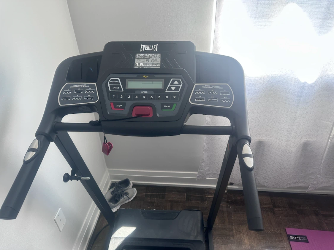 Treadmill - photo 2