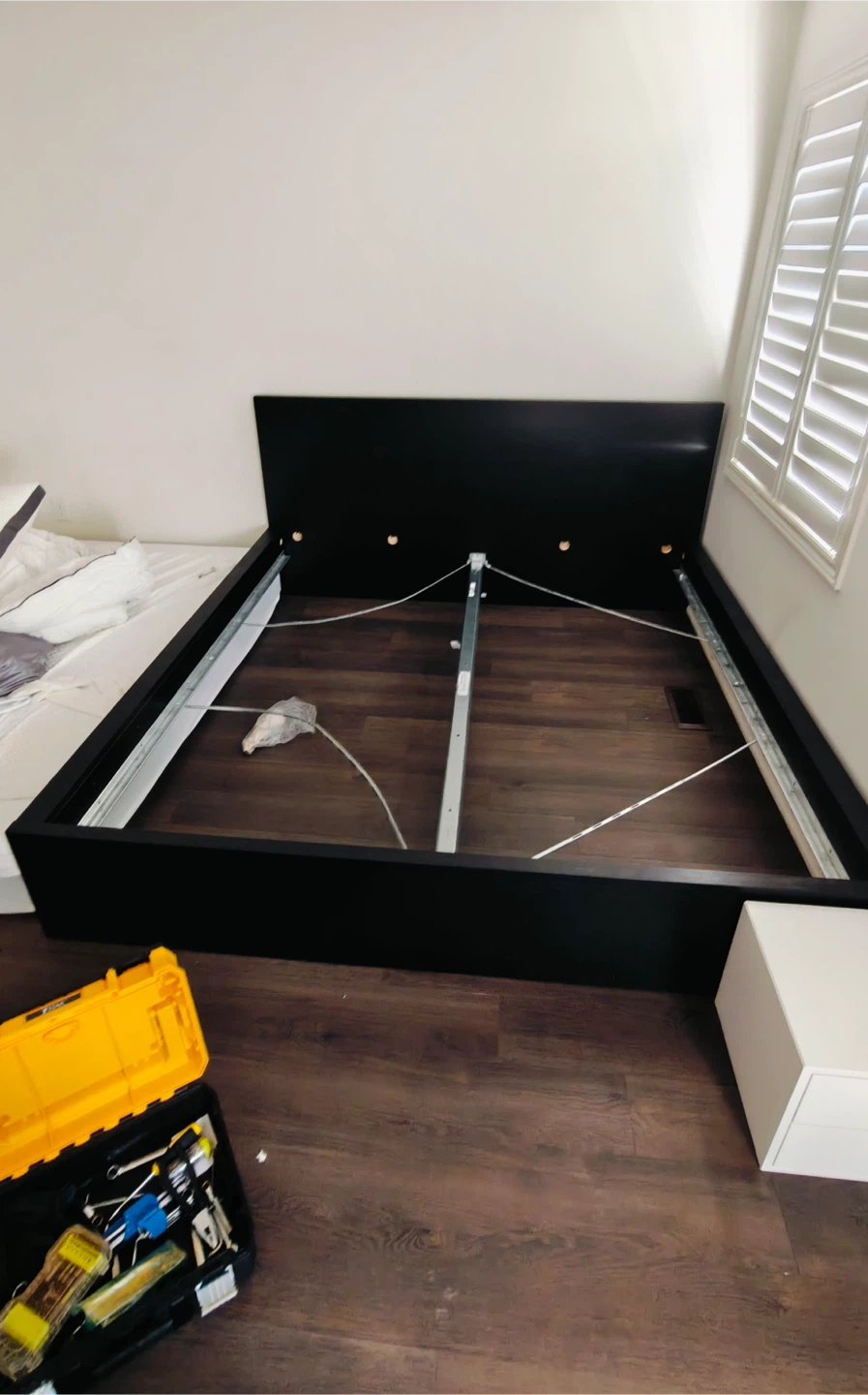IKEA King Bed Frame with slat -like 🆕 in good condition