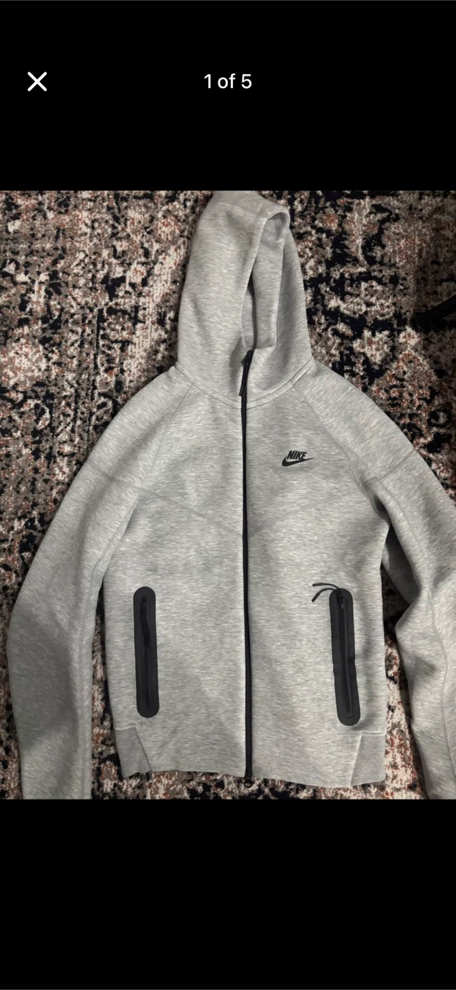 Nike Tech Fleece Hoodie Grey