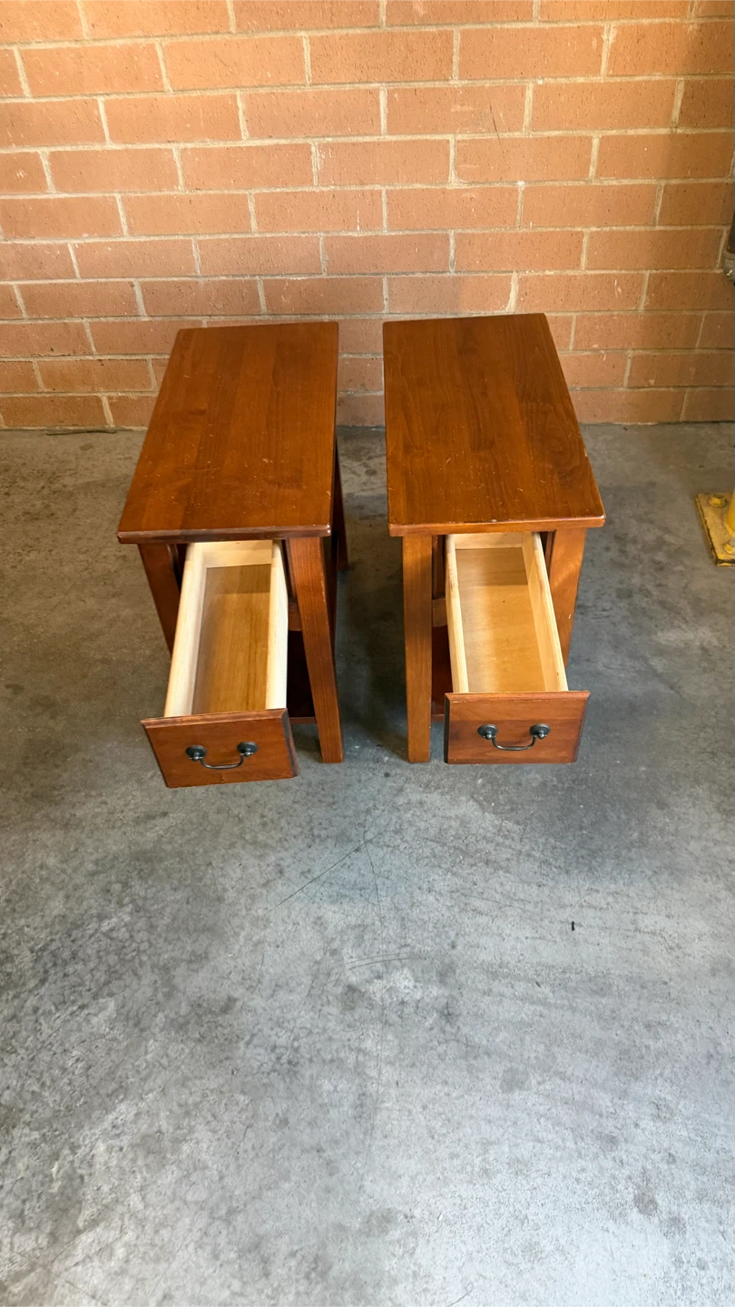 Set of 2 Wooden End Tables with Drawer - photo 2