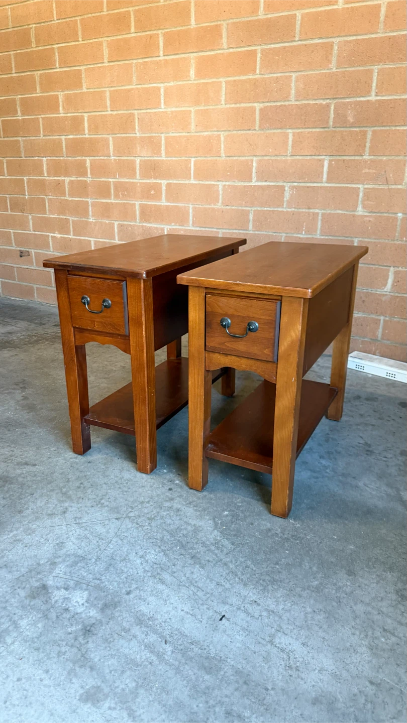 Set of 2 Wooden End Tables with Drawer - photo 3
