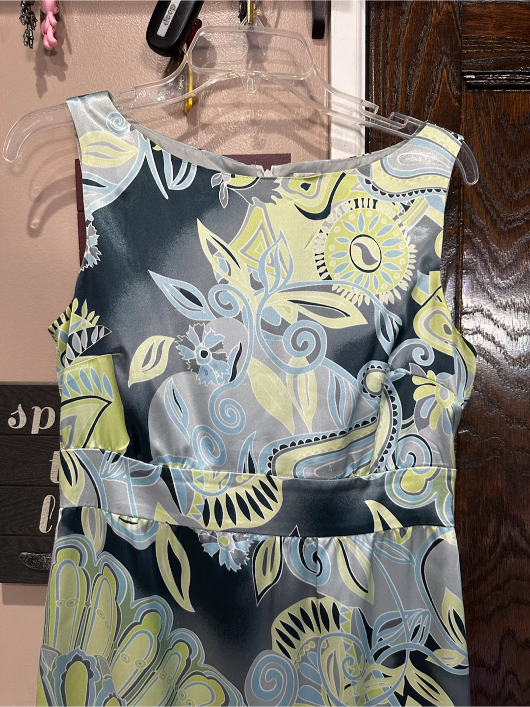 Rafael Sleeveless Paisley Floral Midi Dress in Yellow and Gray - photo 2