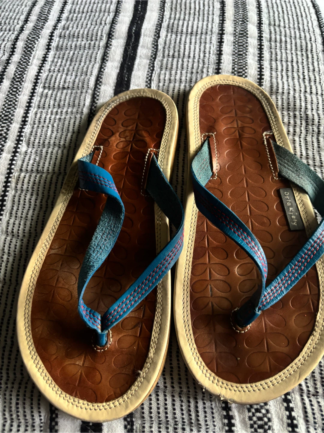Orla Kiely Brown Leather Flip Flops - photo 2