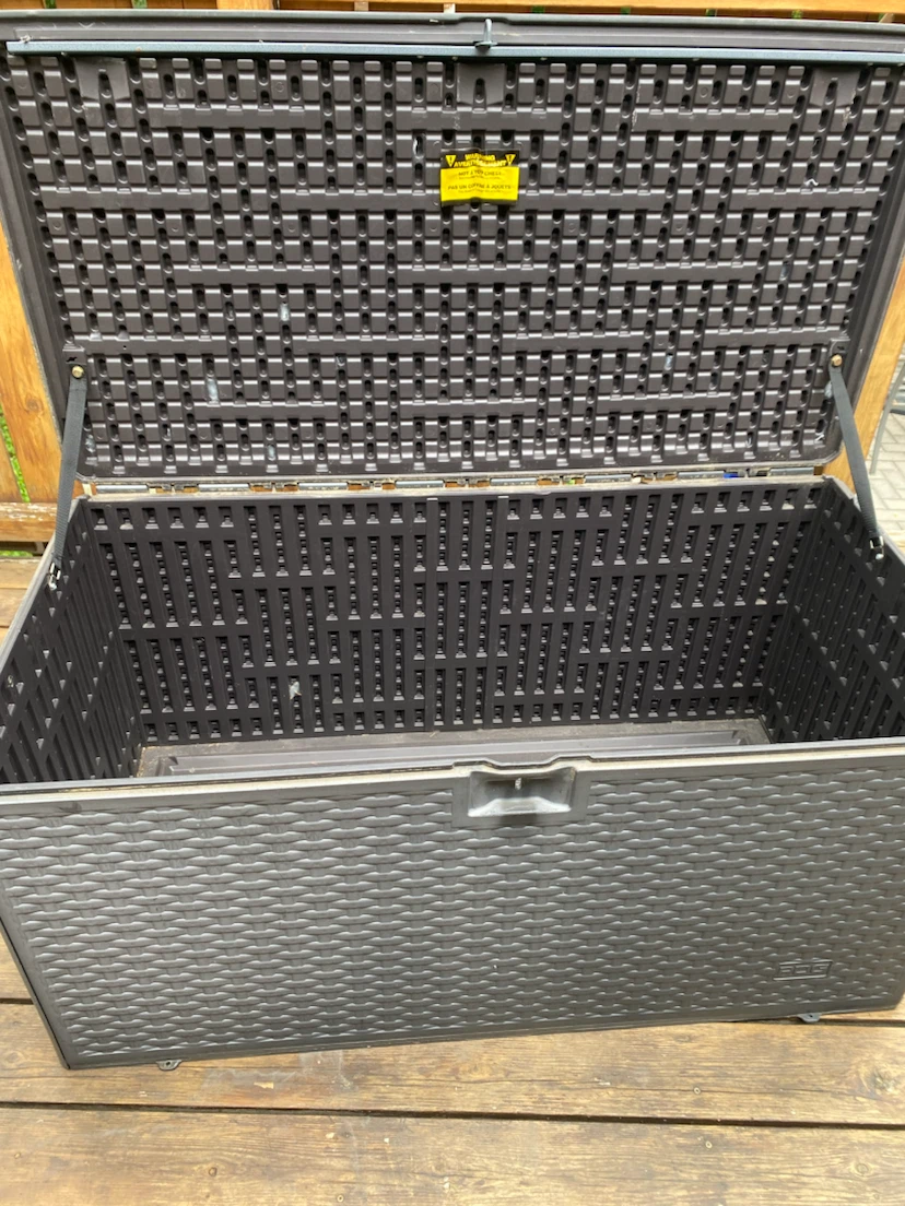 Keter Large Outdoor Storage Deck Box - photo 2