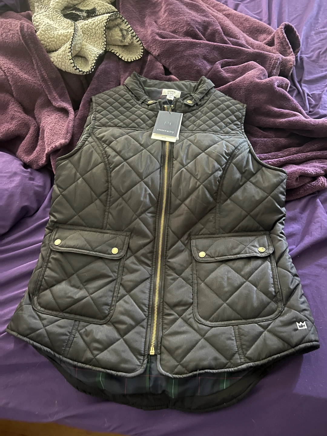 Brand new Large Black Puffer Vest