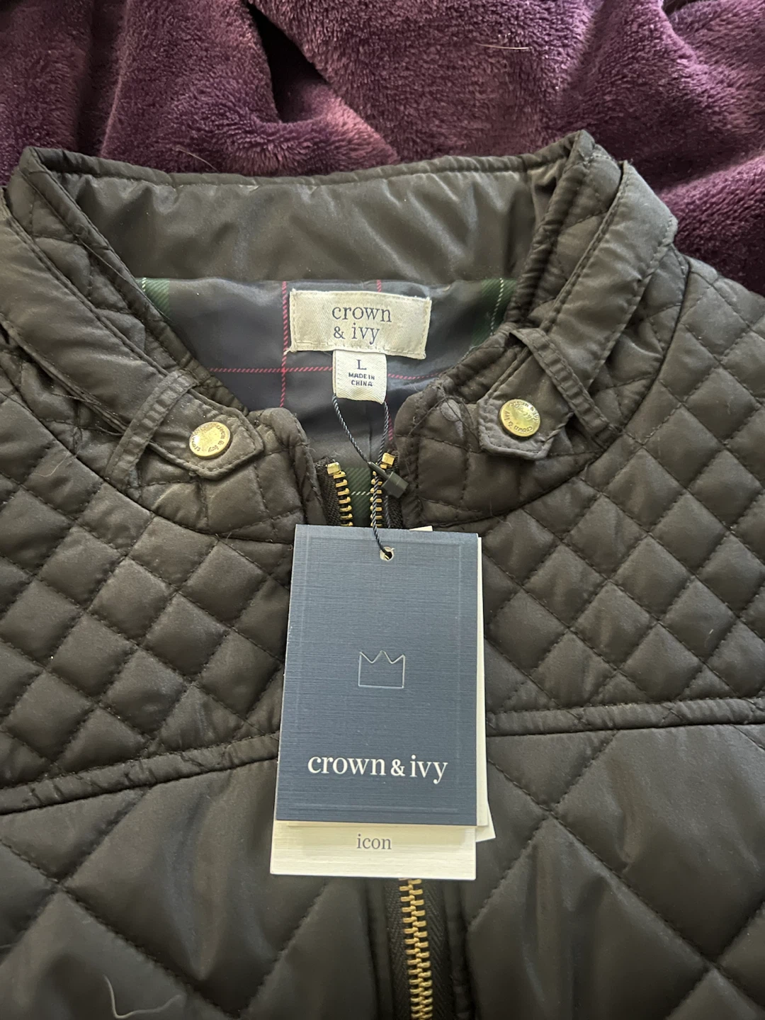 Brand new Large Black Puffer Vest - photo 2