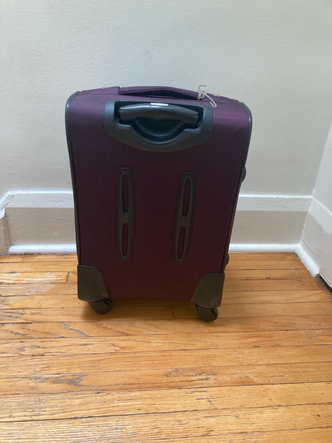 Carry On Luggage / Suitcase - photo 5