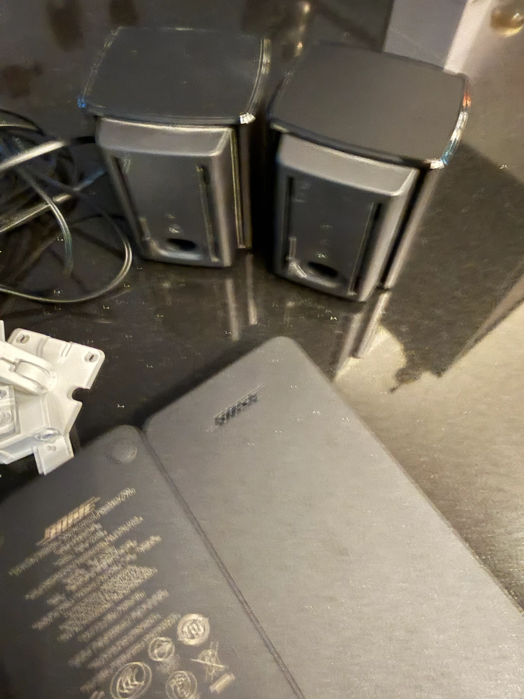 Bose Virtually Invisible 300/700 Surround Speakers - photo 2