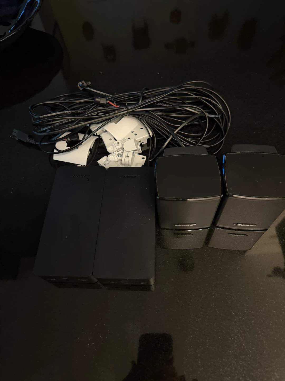 Bose Virtually Invisible 300/700 Surround Speakers - photo 3