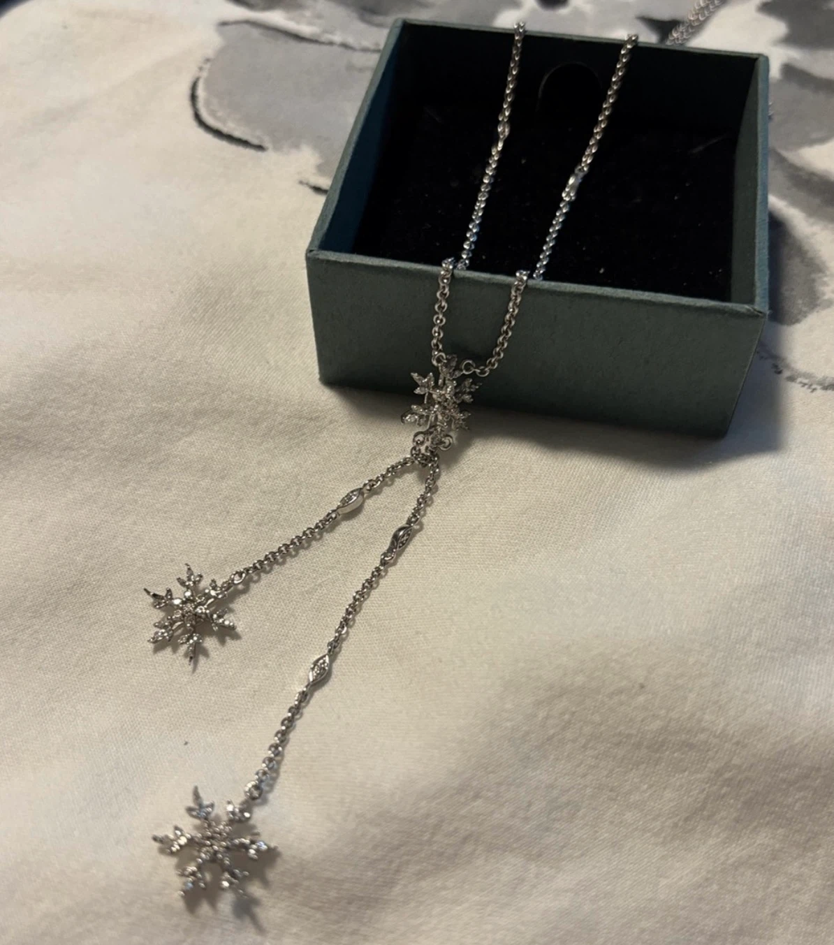 NIC & SYD Swarovski Snowflake Necklace - photo 2