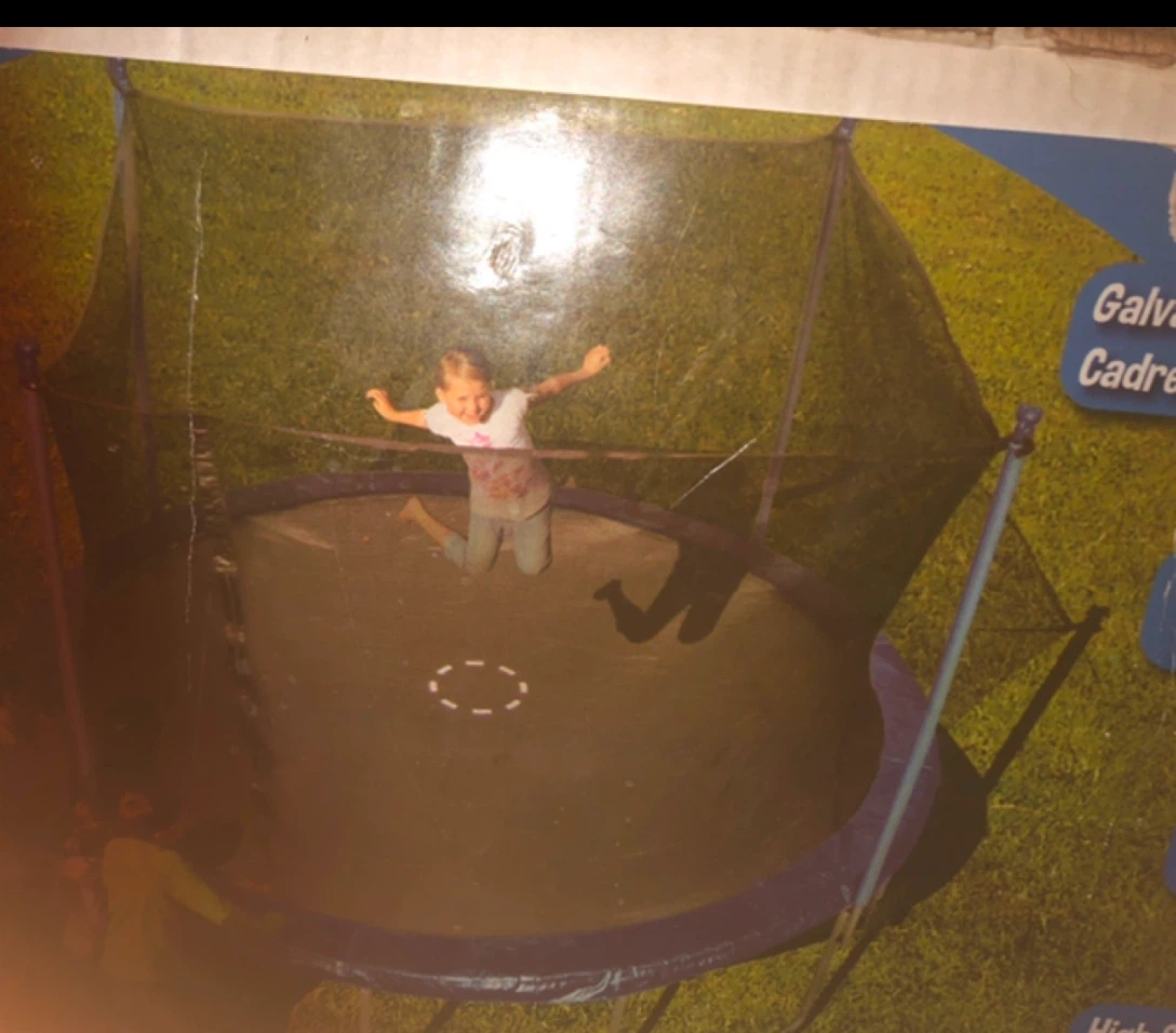 12' Trampoline with Enclosure - photo 3