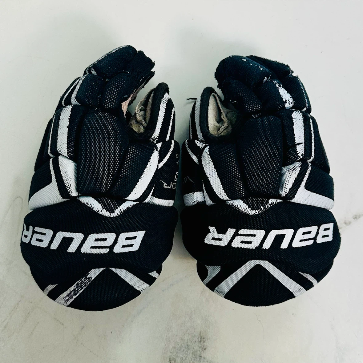 9” Bauer Vapor Pro Youth Hockey Gloves