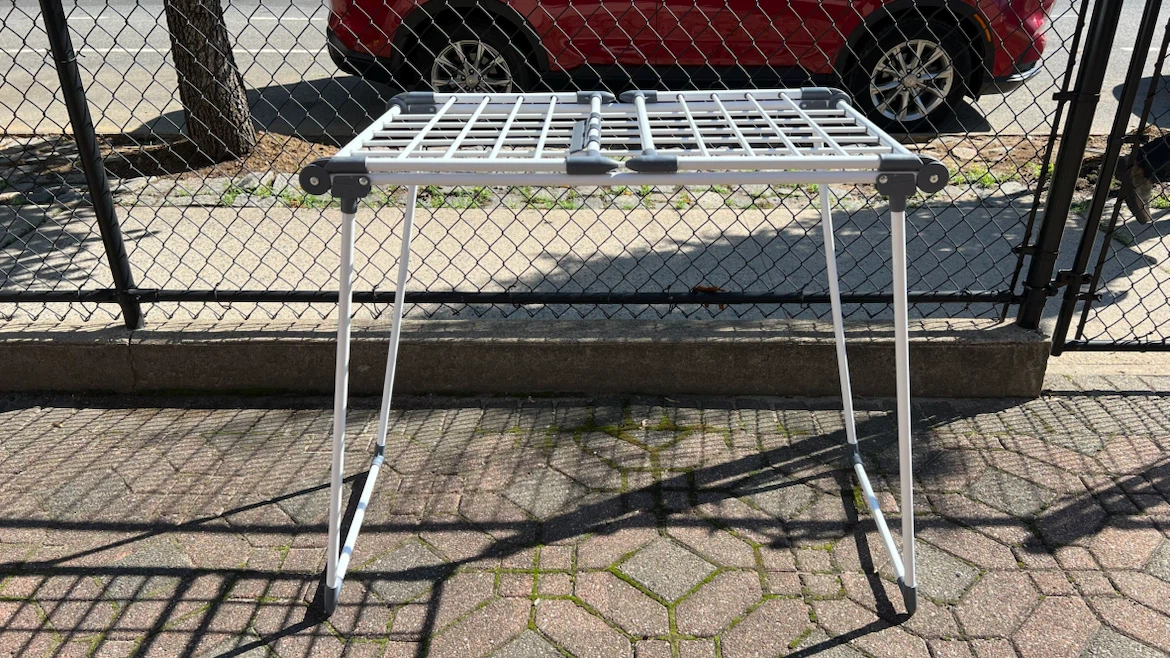 Large White Gullwing Indoor/Outdoor Clothes Drying Rack