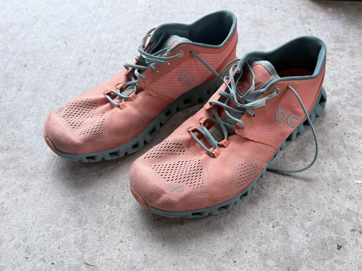 On Cloud Running Shoes - photo 3