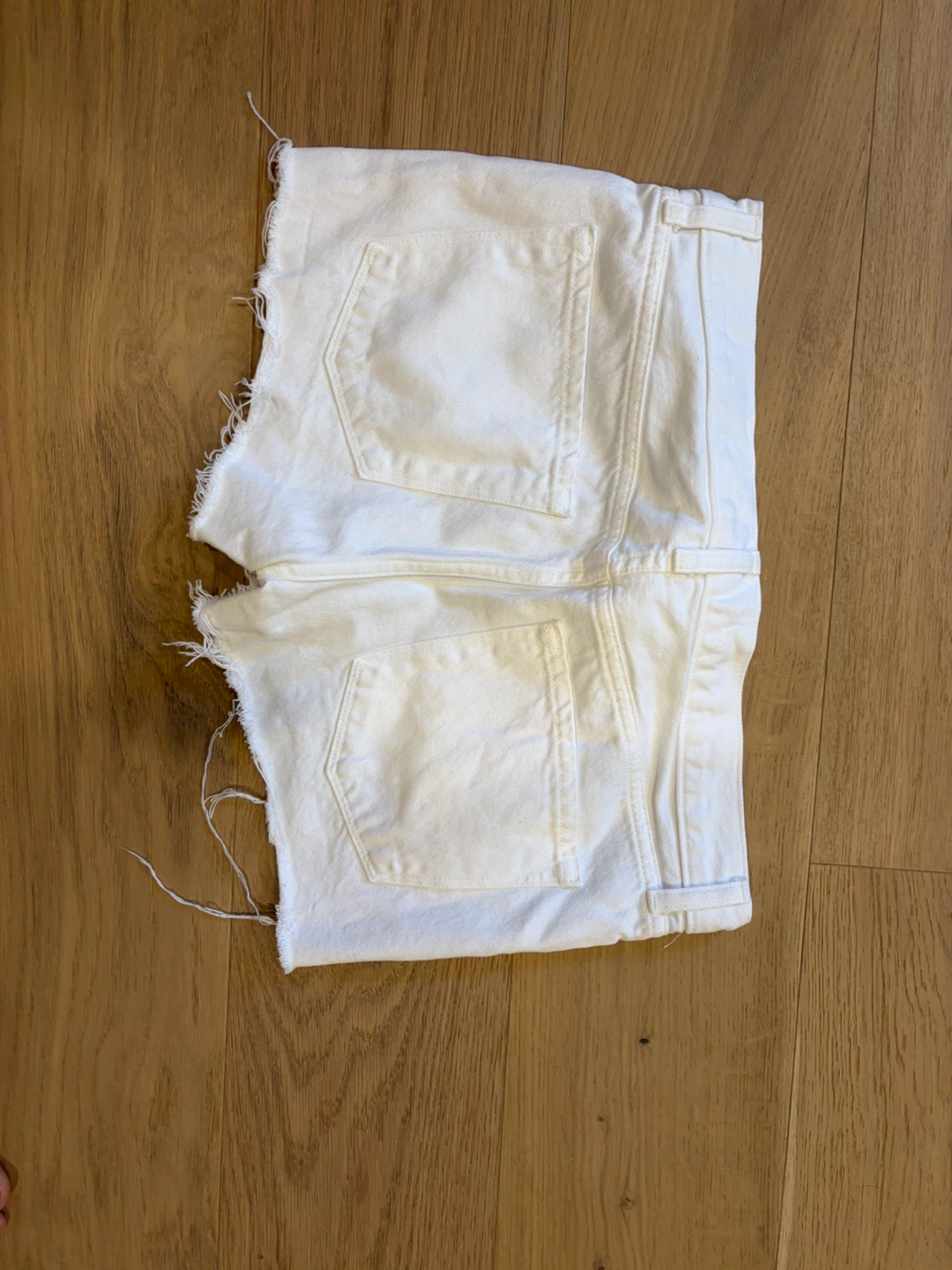 J Brand White Denim Cutoff Shorts Size 25 - photo 2