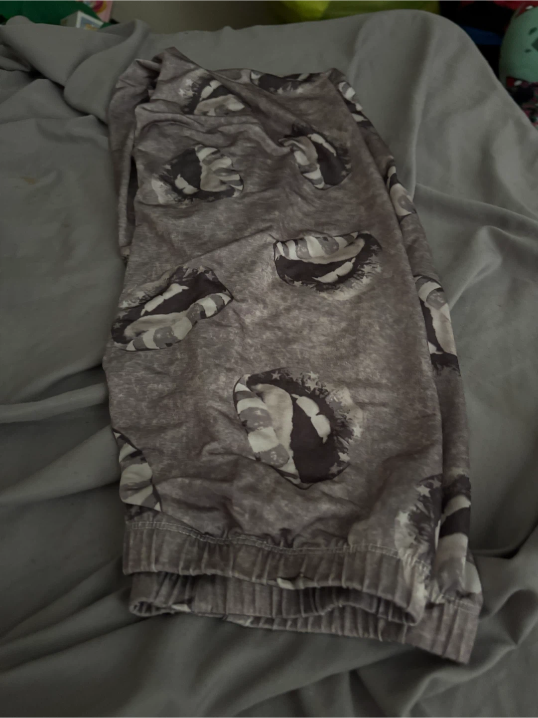 Grey graphic print joggers