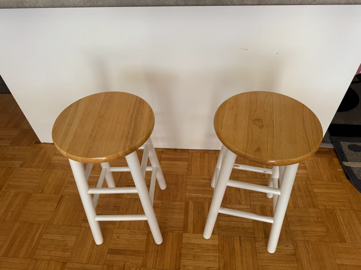Set of 2 Bar Stools - Wood Seat, White Legs - photo 3