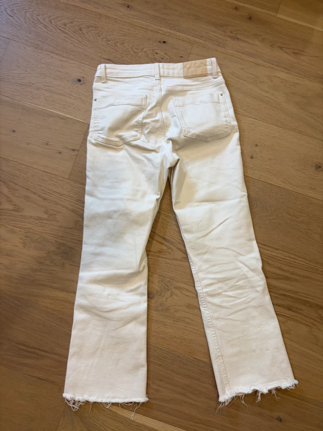 White Zara High-Waisted Flare Jeans size 2 - photo 2