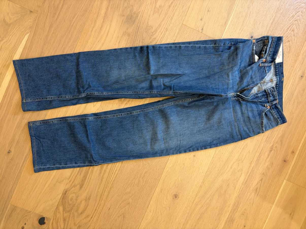 GAP 90s loose high rise size 25