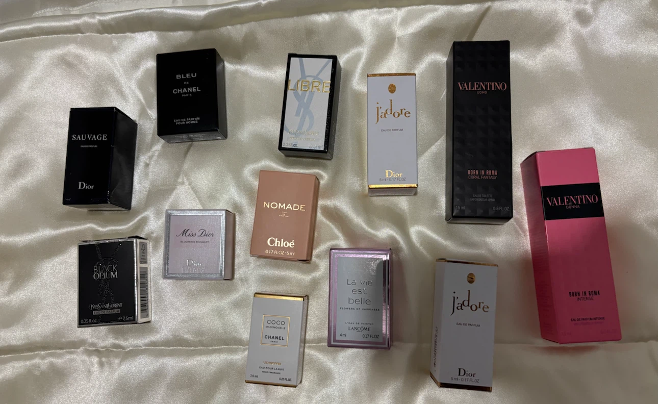 Mini perfumes per dozen
