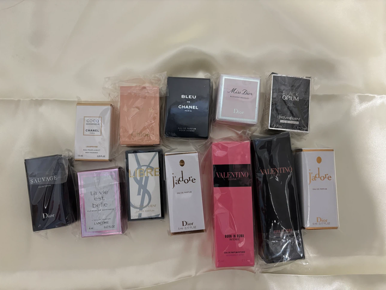 Mini perfumes per dozen - photo 3