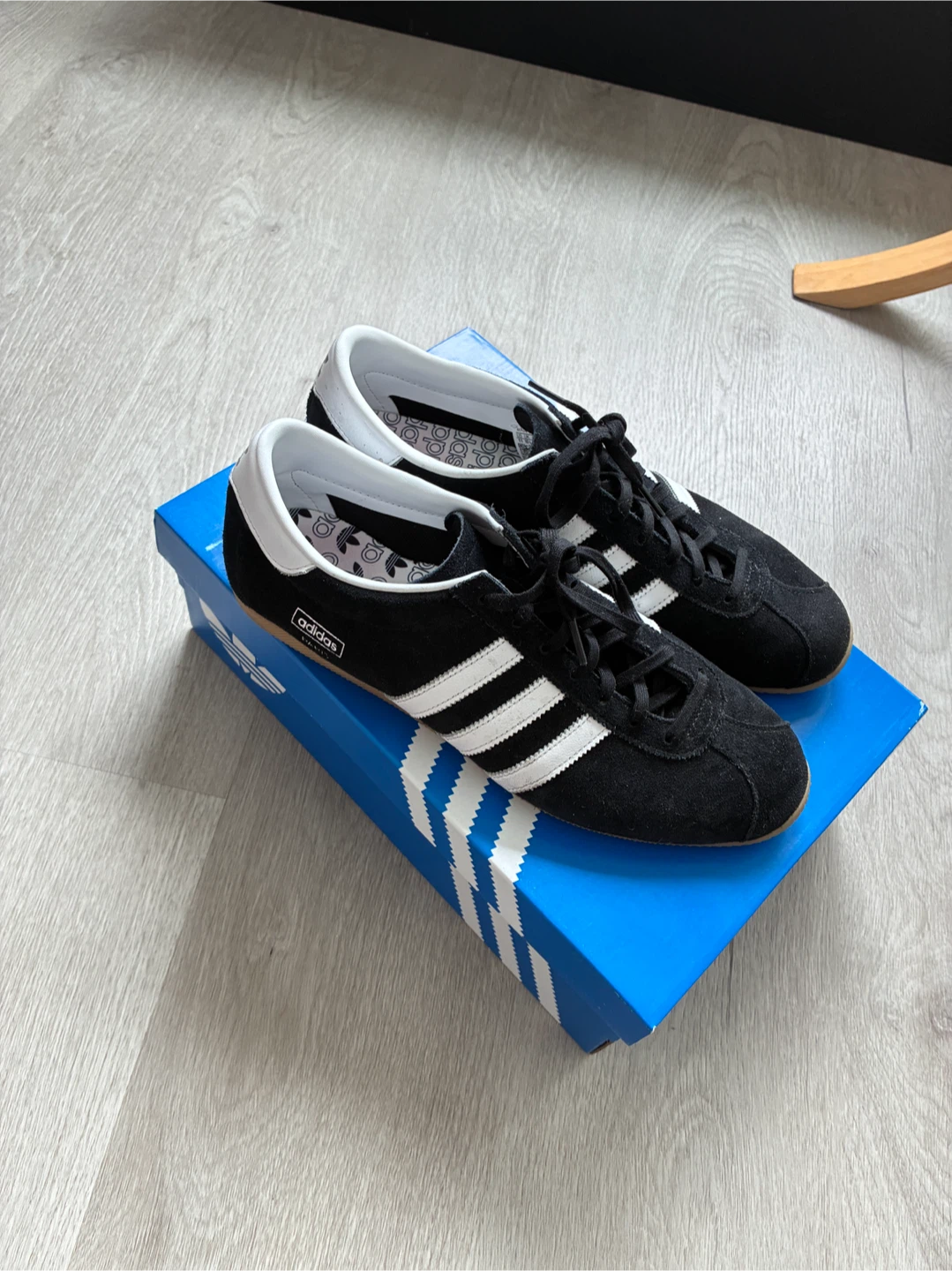 Adidas Paris Sneakers - Black White Size 11 - photo 2